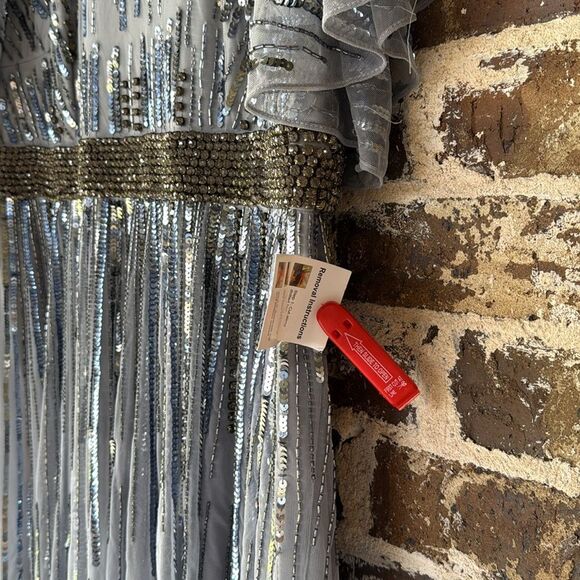 Mac Duggal Flare Sleeve Embellished Sequin Dress Size 16 - Picture 8 of 12